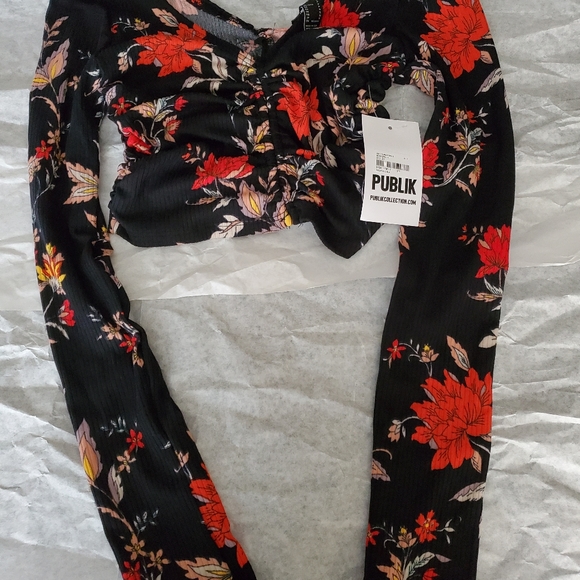 Floral Ruched Crop Top - Picture 1 of 3